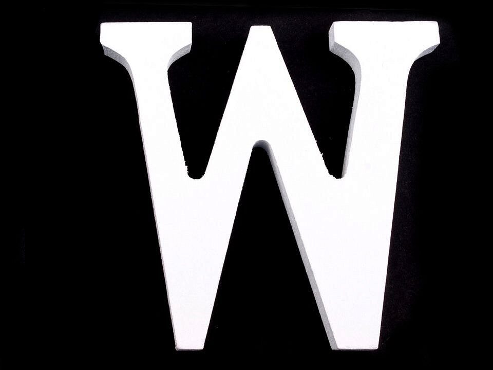 3D Decorative wood Letter "W" 8cm