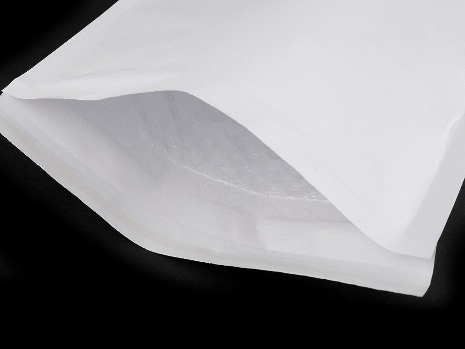 Paper Envelope 17.5x25.5 cm with bubble wrap inside set