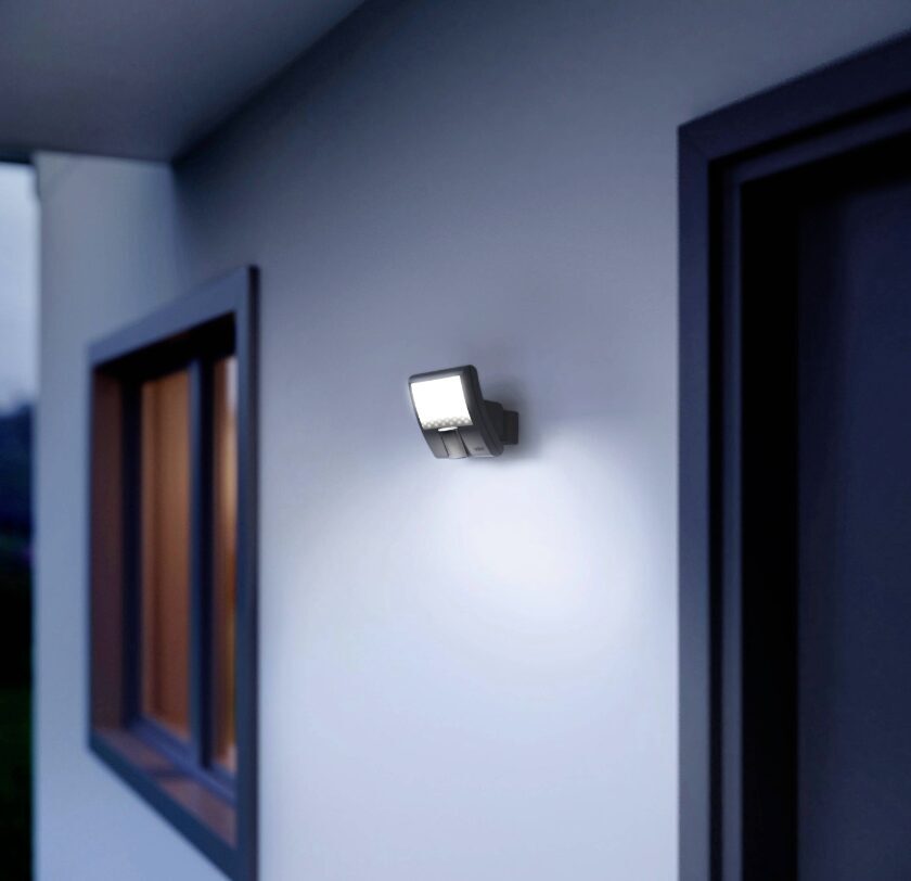 LED plūsmas lukturis XLED Home Curved S ANT
