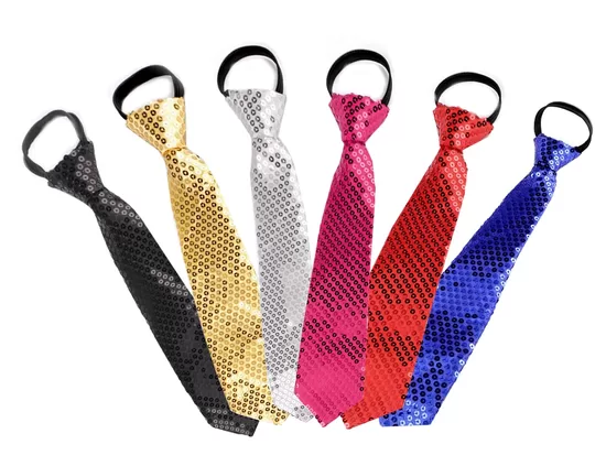 Svētku kaklasaite ar fliteriem komplekts