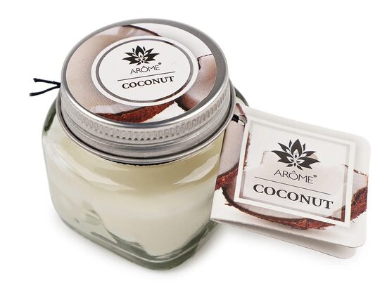 Aromātiskā svece stikla burciņā ar vārda plāksnīti 28 g KOKOSRIEKSTU (Uz vietas)