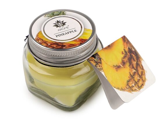 Aromātiskā svece stikla burciņā ar vārda plāksnīti 28 g ANANĀSS (Uz vietas)
