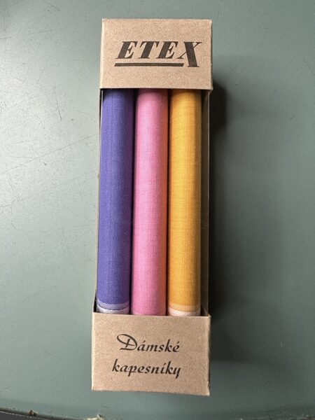 Kabatas lakatiņi / Dāvanu kaste (uz vietas)