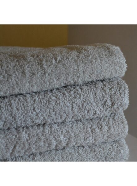 Towel 70x140cm light gray